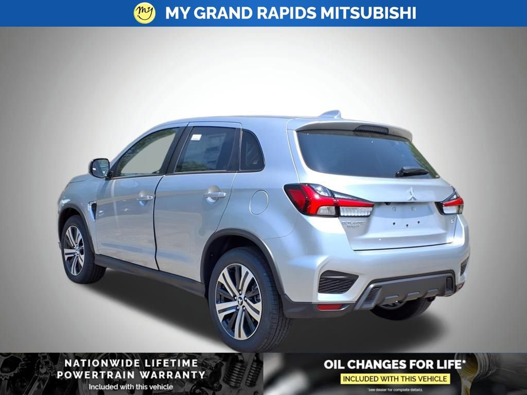 New 2025 Mitsubishi Outlander Sport SE image 7