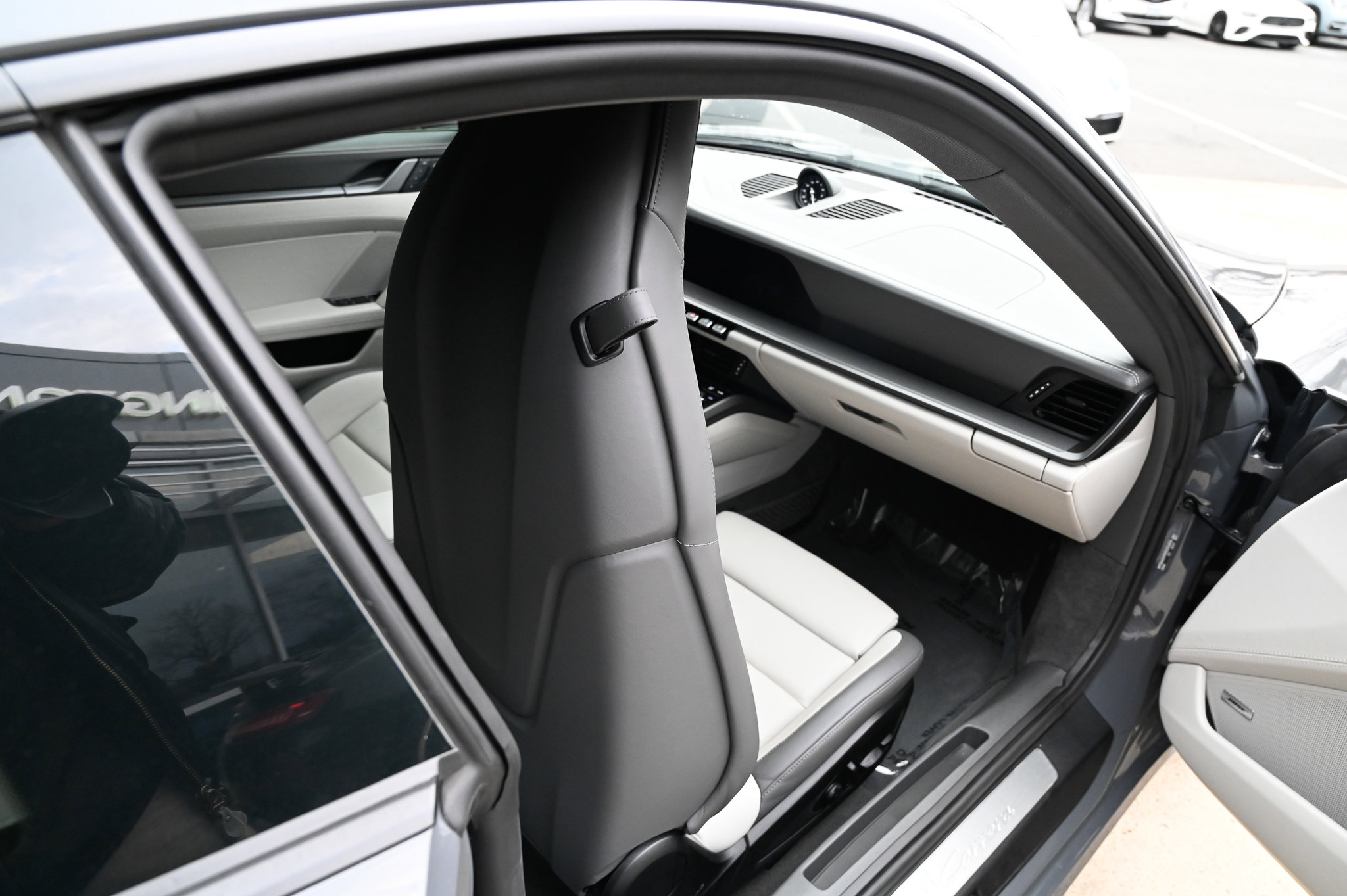 Used 2025 Porsche 911 Carrera image 47