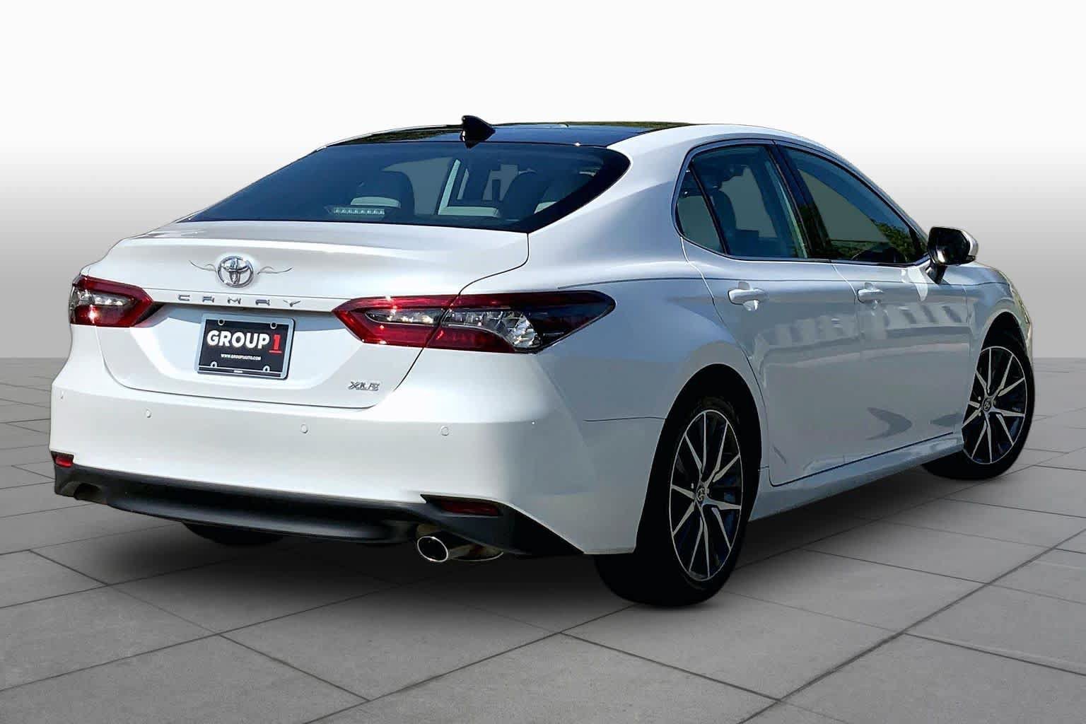 Used 2023 Toyota Camry XLE w/ Navigation Package FWD image 13