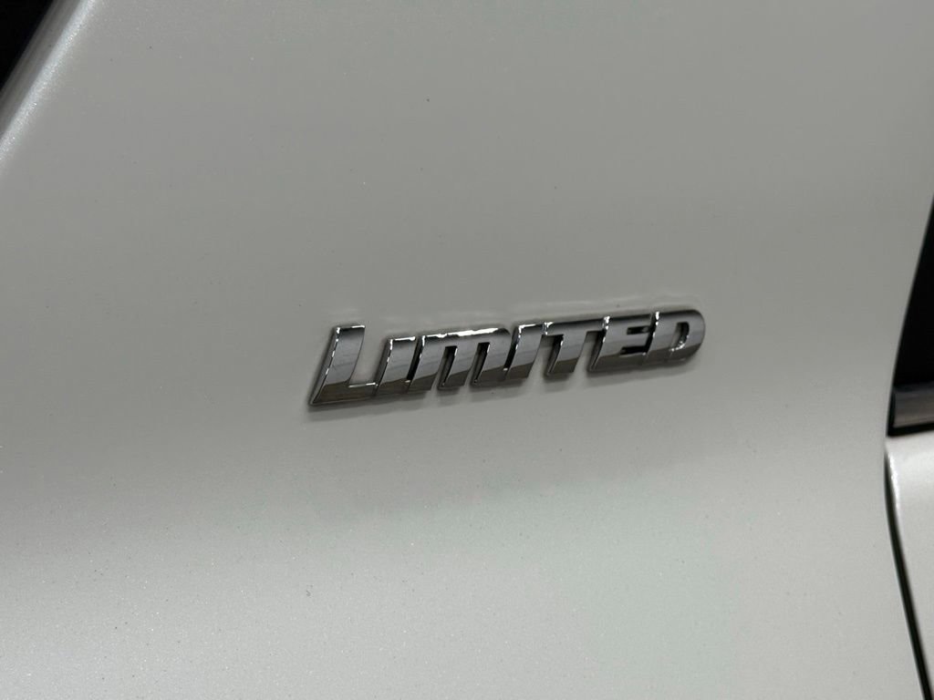 Used 2020 Toyota 4Runner Limited image 46