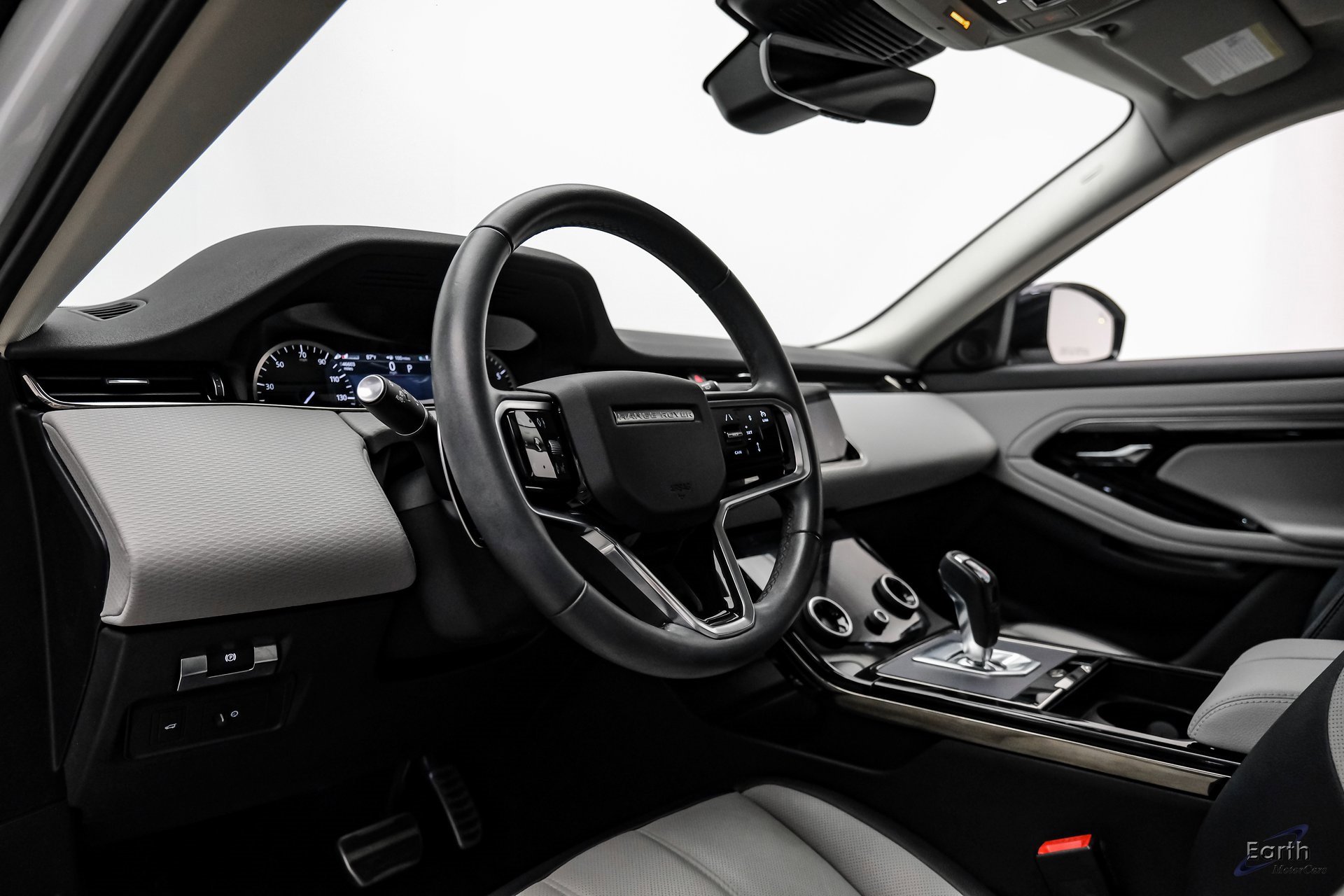 Used 2023 Land Rover Range Rover Evoque R-Dynamic S image 34