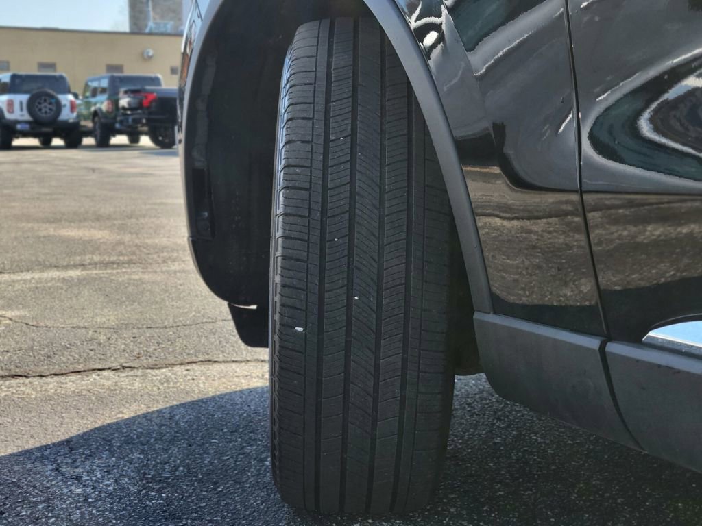 Used 2025 Lincoln Aviator AWD image 28