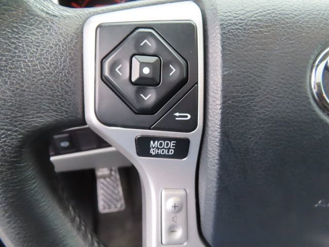 Used 2017 Toyota Sequoia SR5 AWD/4WD image 17