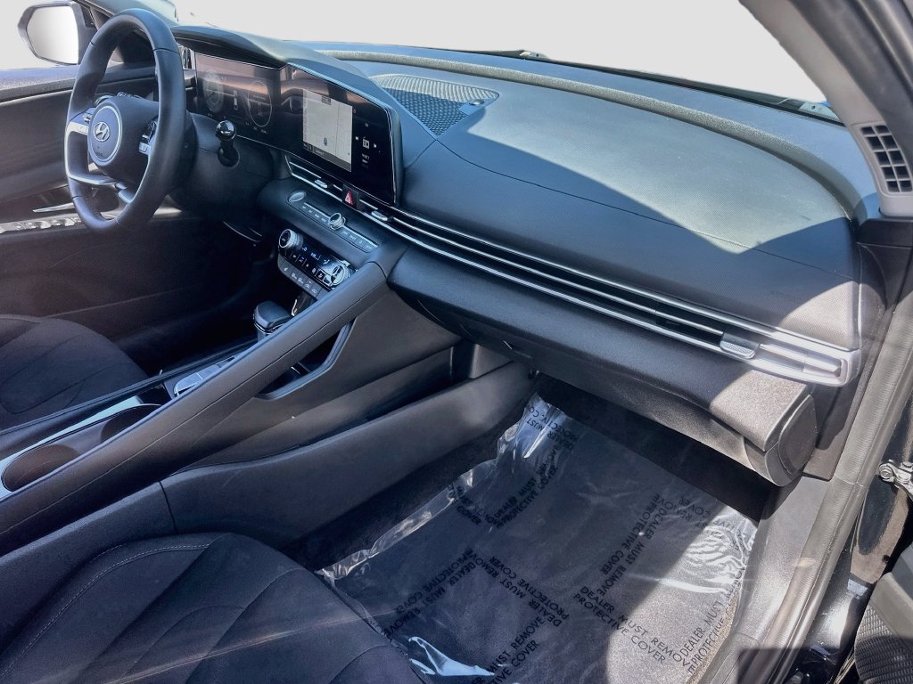 Used 2023 Hyundai Elantra SEL w/ Convenience Package FWD image 28