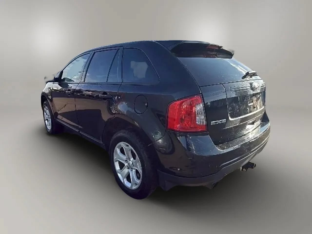 Used 2013 Ford Edge SEL FWD image 3