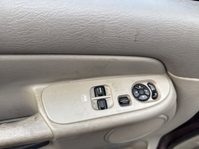 Used 2004 Dodge Ram 1500 Truck SLT w/ Light Group image 9