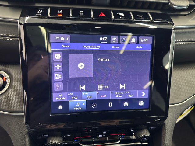 New 2026 Jeep Grand Cherokee Laredo X AWD/4WD image 28