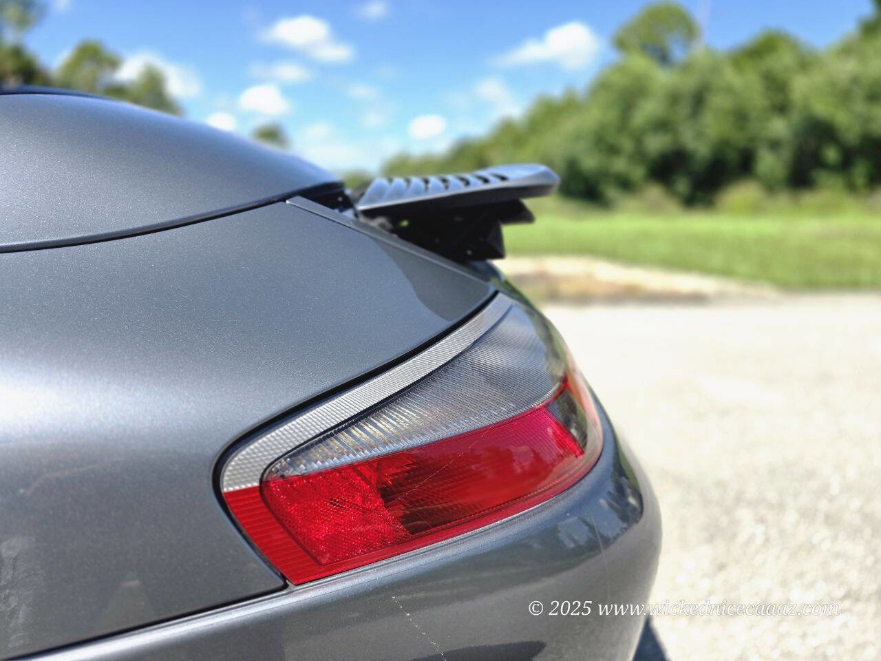 Used 2004 Porsche 911 Carrera image 11