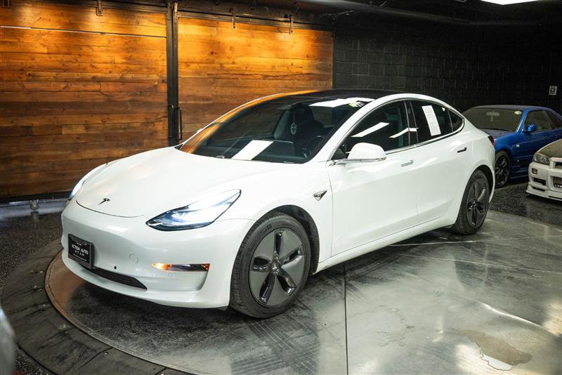Used 2018 Tesla Model 3 Long Range image 2
