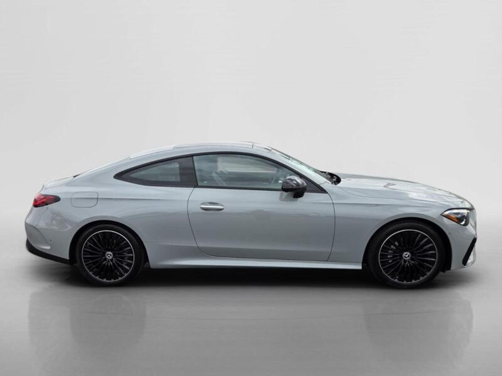 New 2026 Mercedes-Benz CLE 300 4MATIC Coupe image 6