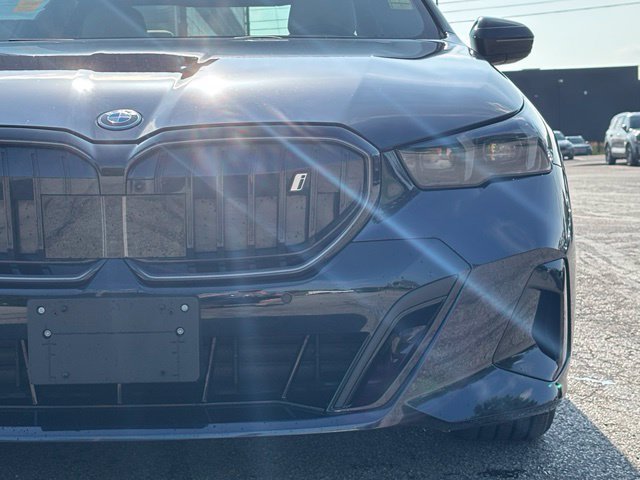 Certified 2026 BMW i5 eDrive40 w/ Executive Package AWD/4WD image 12