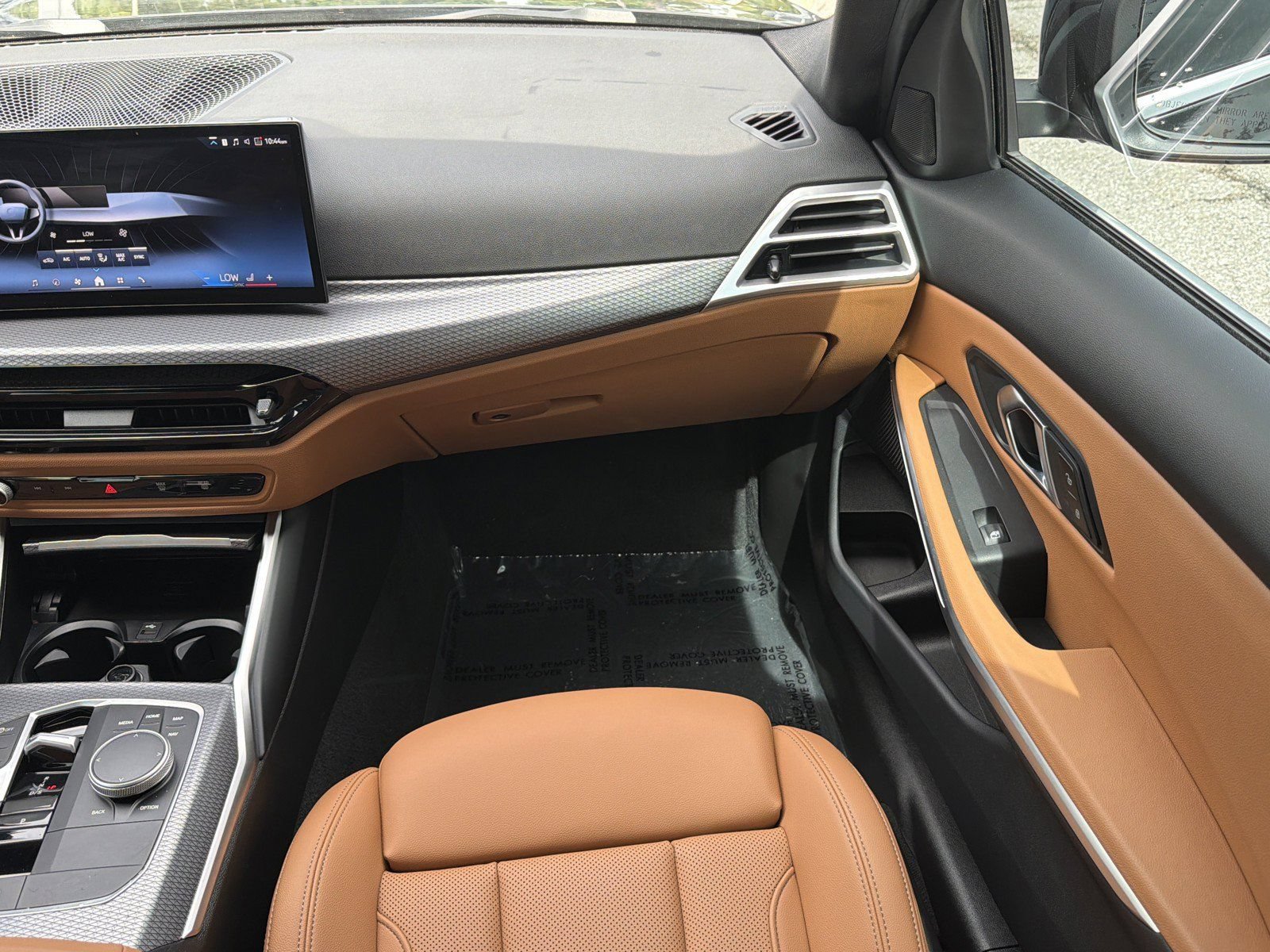 Certified 2025 BMW 330i Sedan w/ M Sport Package RWD image 16