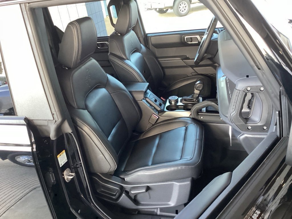 New 2025 Ford Bronco Badlands image 33