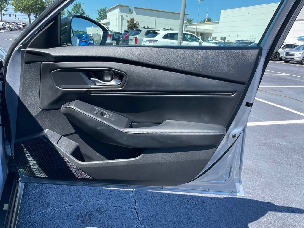Certified 2025 Honda Accord Sport image 29