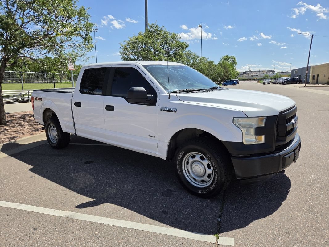 Used 2015 Ford F150 XL w/ Equipment Group 101A Mid AWD/4WD image 2