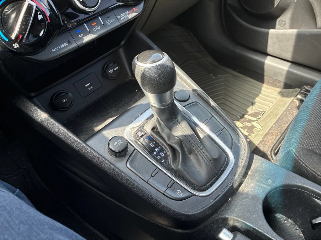 Used 2022 Hyundai Kona SEL FWD image 29