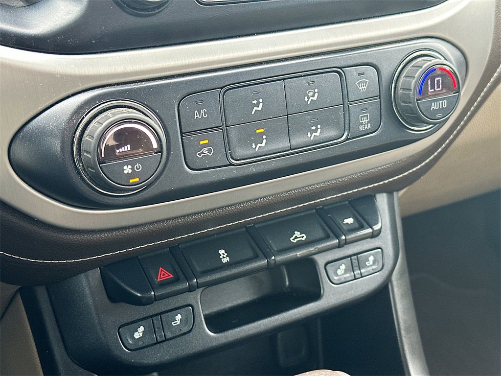 Used 2018 GMC Canyon SLT image 14