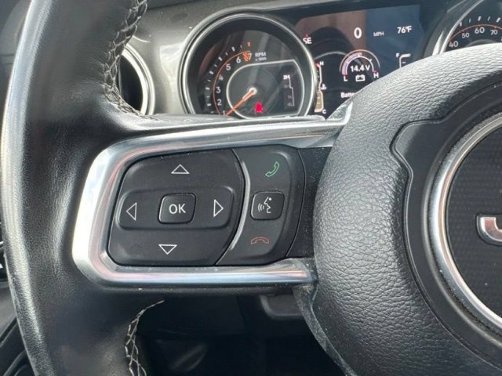 Used 2022 Jeep Gladiator Overland w/ Cold Weather Group AWD/4WD image 31
