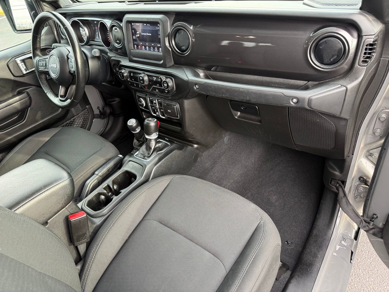 Used 2022 Jeep Gladiator Sport AWD/4WD image 15