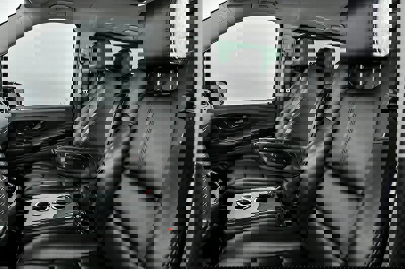 Used 2016 Mercedes-Benz Metris Passenger w/ Active Safety Plus Package image 18