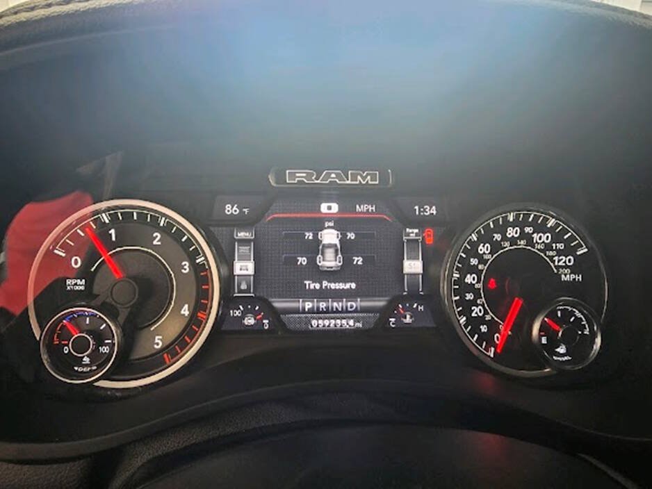 Used 2023 RAM 2500 Laramie AWD/4WD image 11