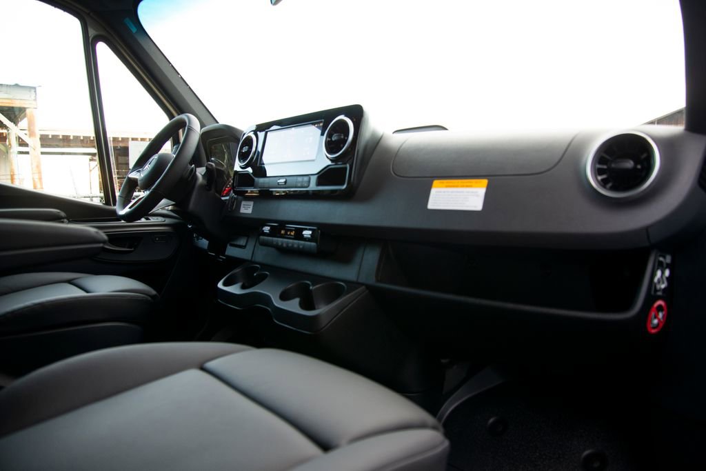 New 2026 Mercedes-Benz Sprinter 2500 image 14