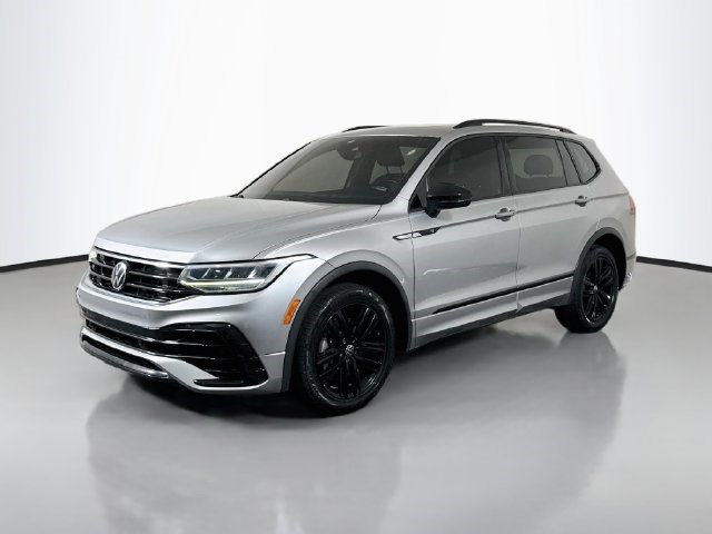 Used 2022 Volkswagen Tiguan SE R-Line FWD image 4