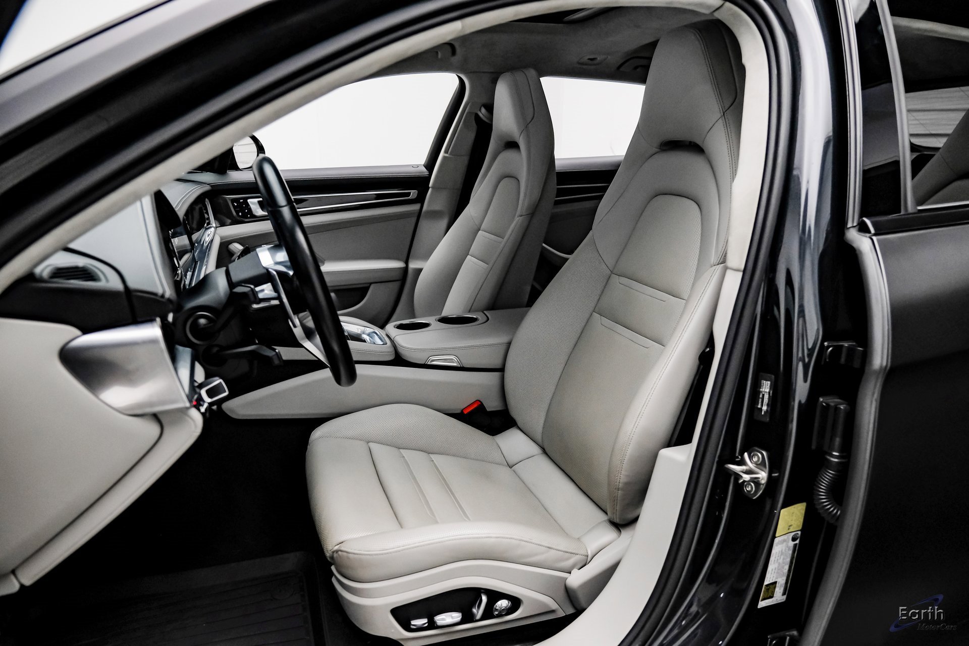 Used 2018 Porsche Panamera Turbo Sport Turismo image 34