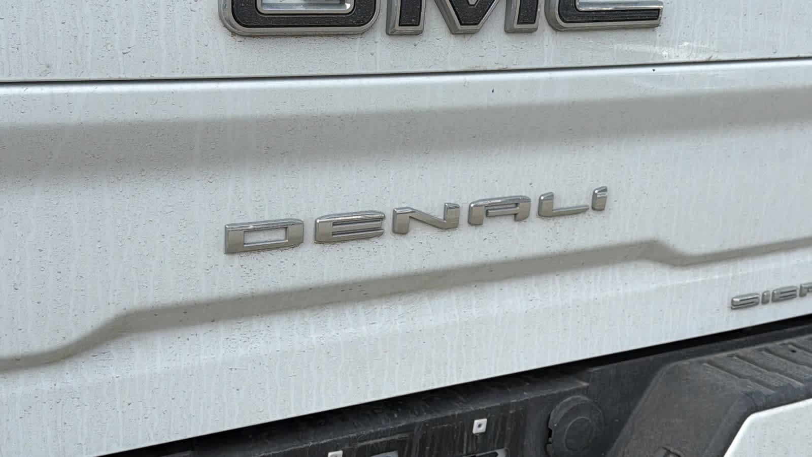 Used 2025 GMC Sierra 3500 Denali Ultimate image 19