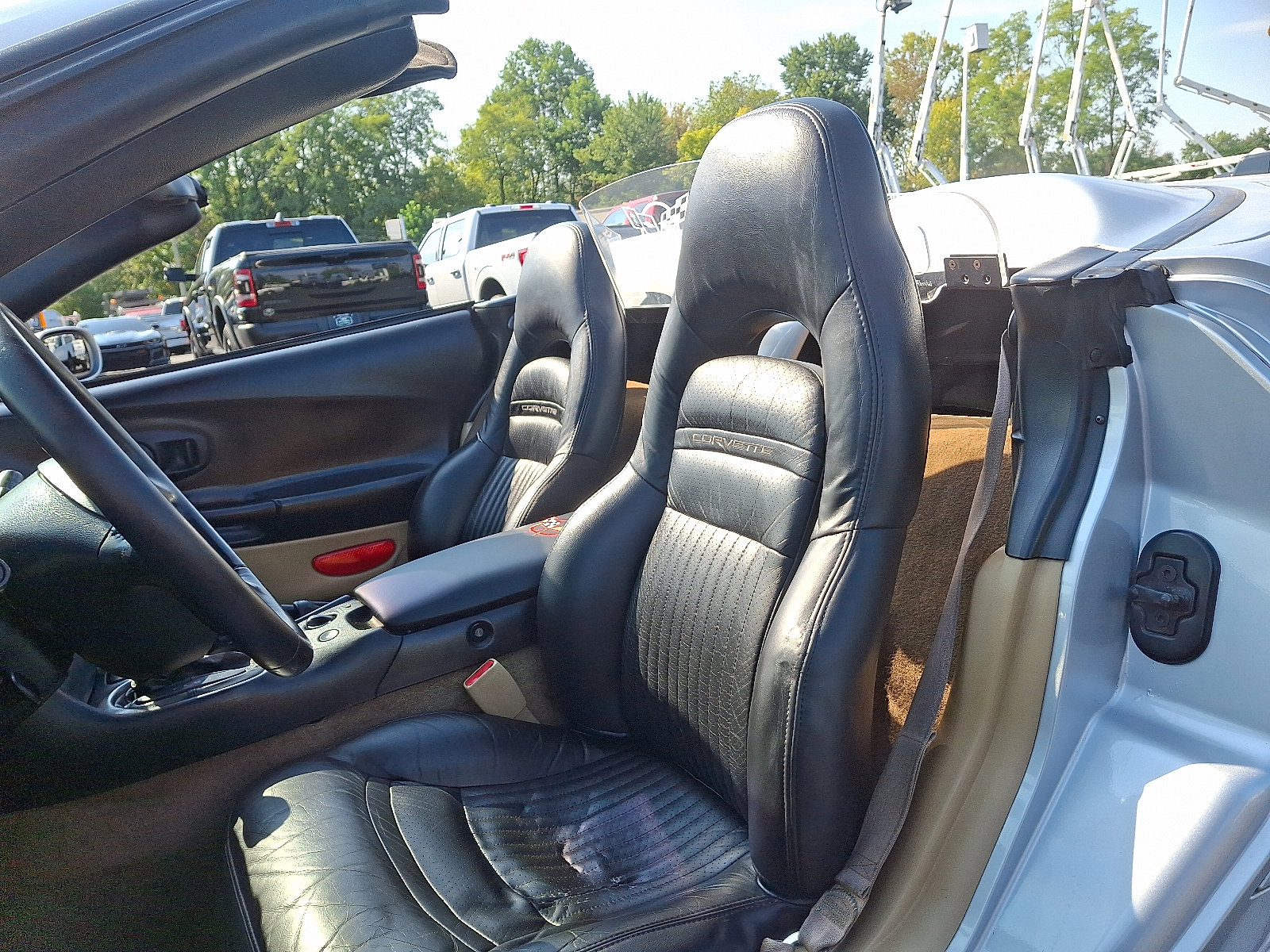 Used 2002 Chevrolet Corvette Convertible w/ Preferred Equipment Group2 image 19