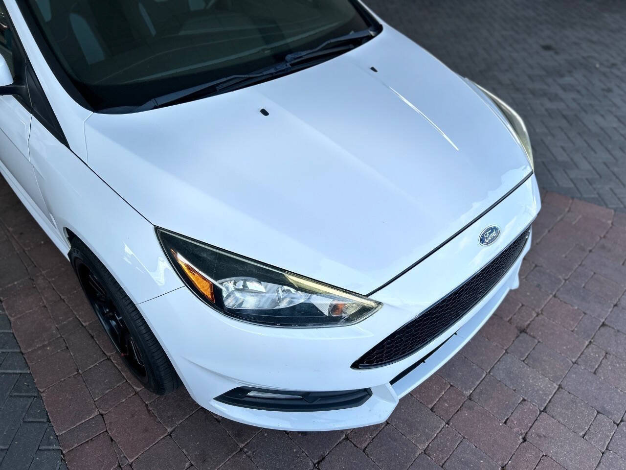Used 2017 Ford Focus ST FWD image 32