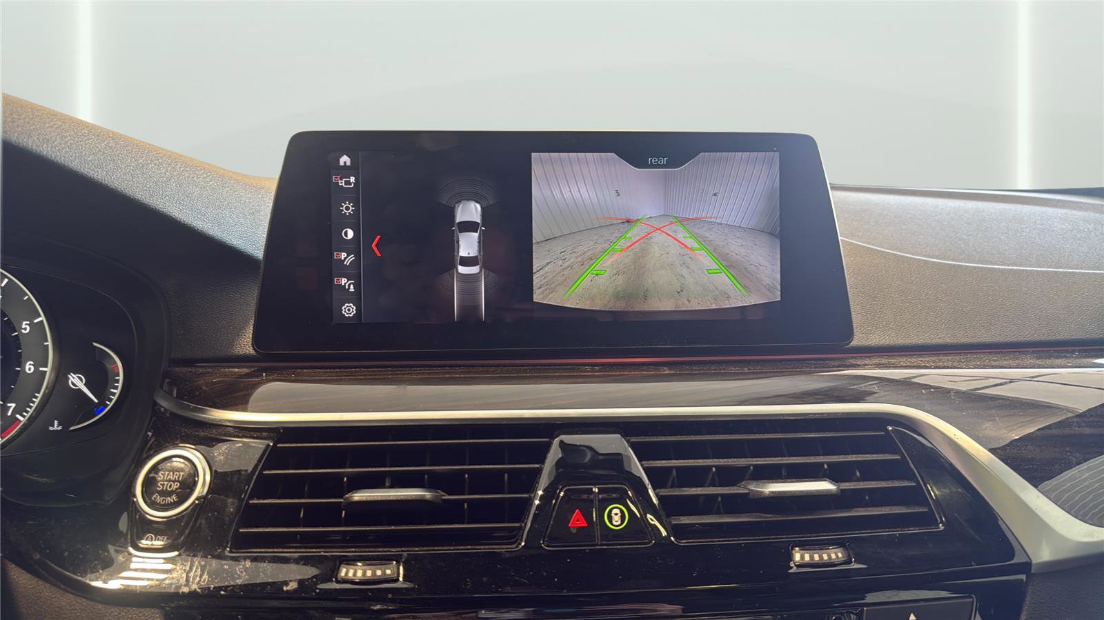 Used 2018 BMW 540i xDrive image 19