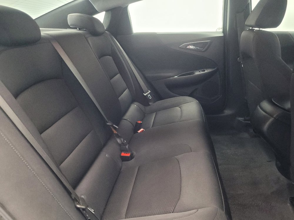 Used 2025 Chevrolet Malibu RS image 19