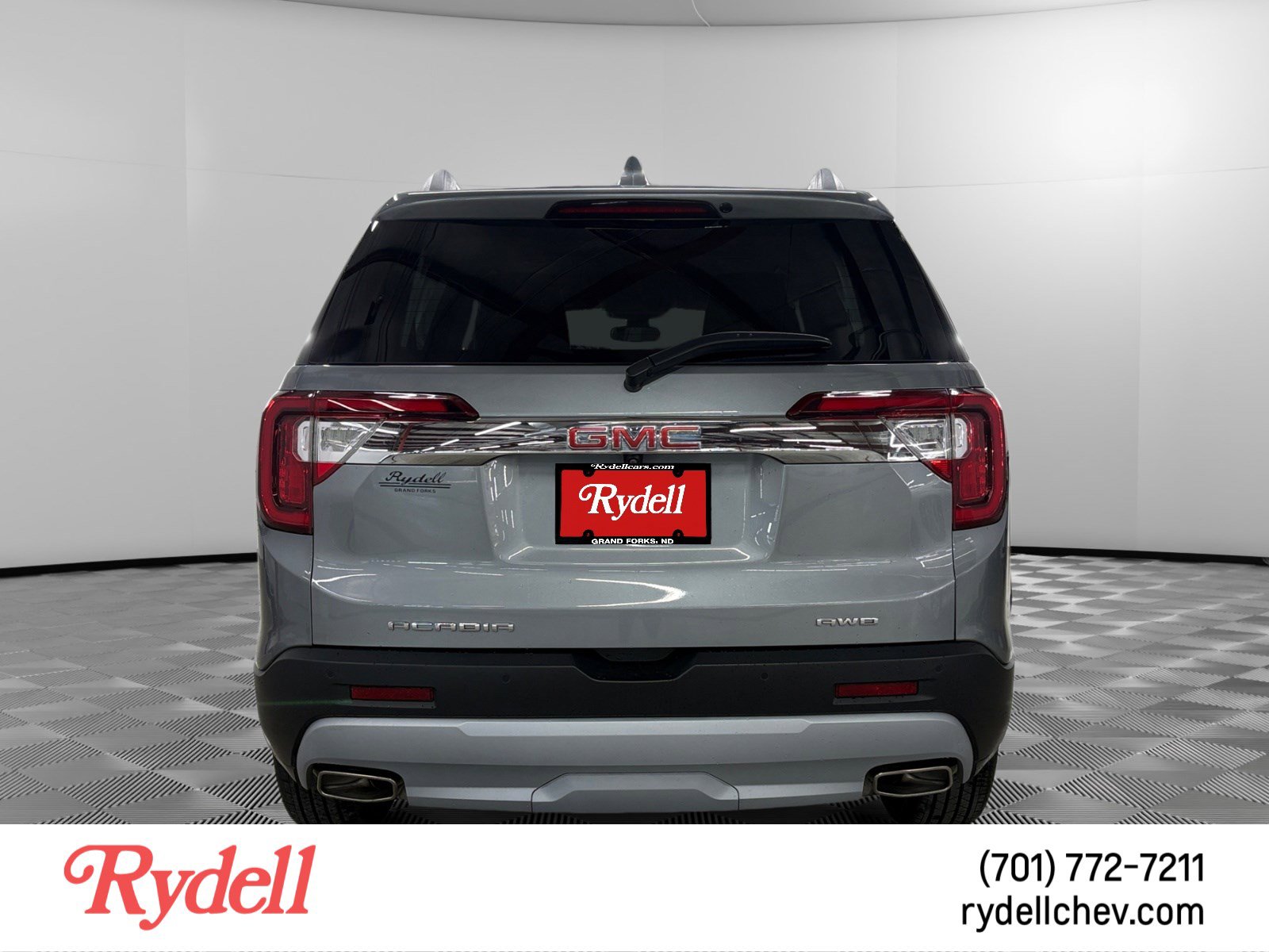 Used 2023 GMC Acadia SLT w/ Preferred Package AWD/4WD image 4