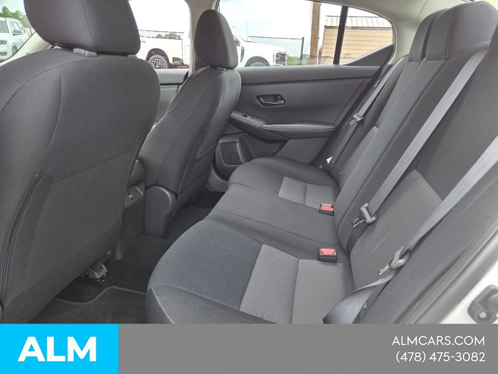 Used 2024 Nissan Sentra SV FWD image 7