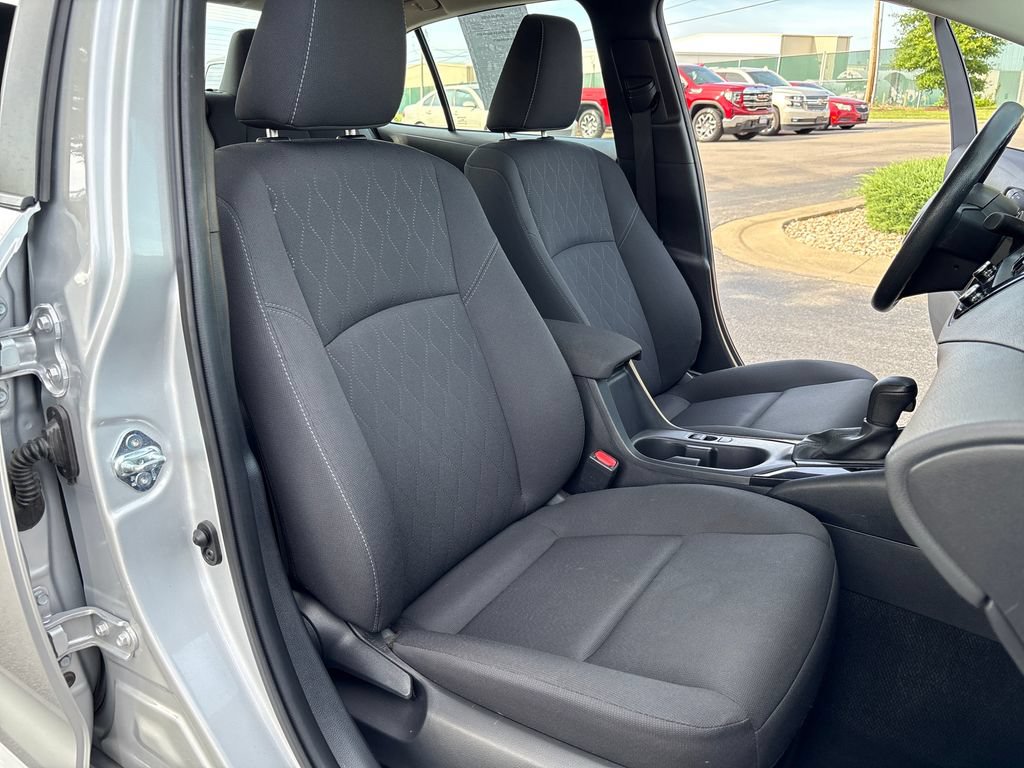 Used 2024 Toyota Corolla LE FWD image 39