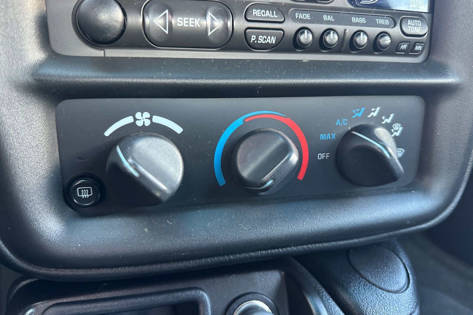 Used 2002 Chevrolet Camaro Z28 w/ SS Performance/Appearance Pkg image 25