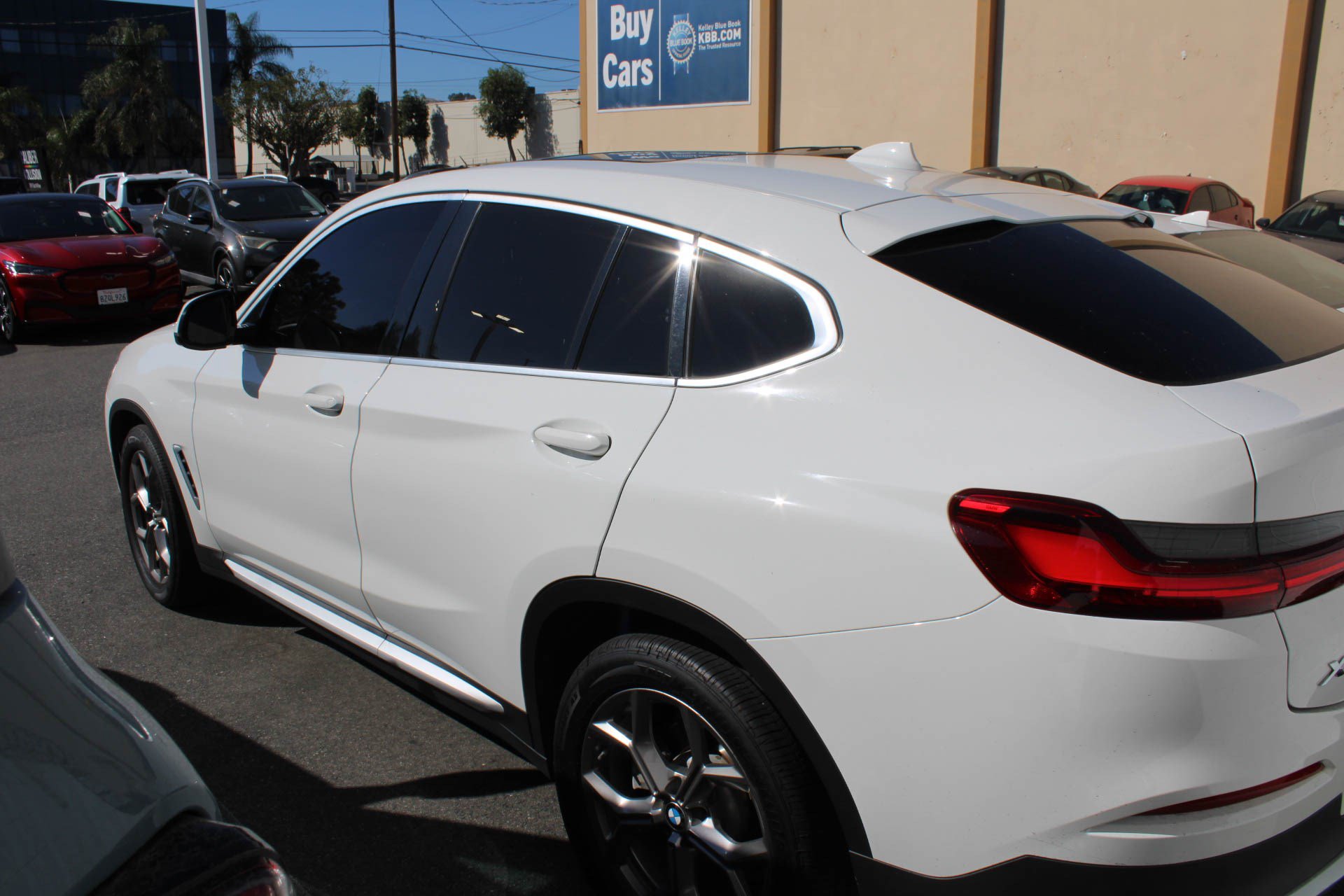 Used 2020 BMW X4 xDrive30i w/ Convenience Package AWD/4WD image 8
