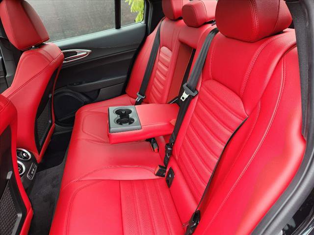 Used 2024 Alfa Romeo Giulia Veloce image 26