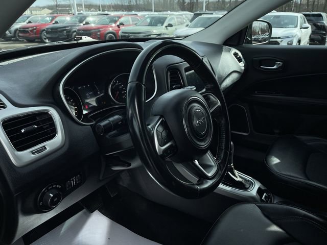 Used 2019 Jeep Compass Latitude image 10