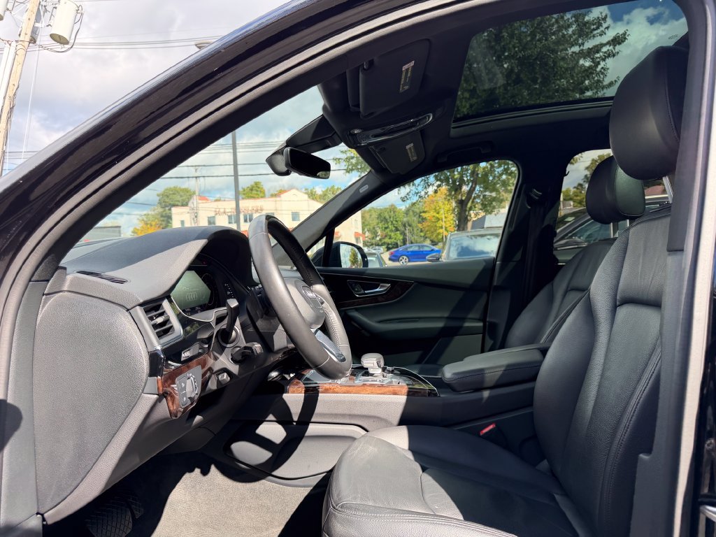 Used 2017 Audi Q7 3.0T Premium Plus w/ Premium Plus Package AWD/4WD image 15