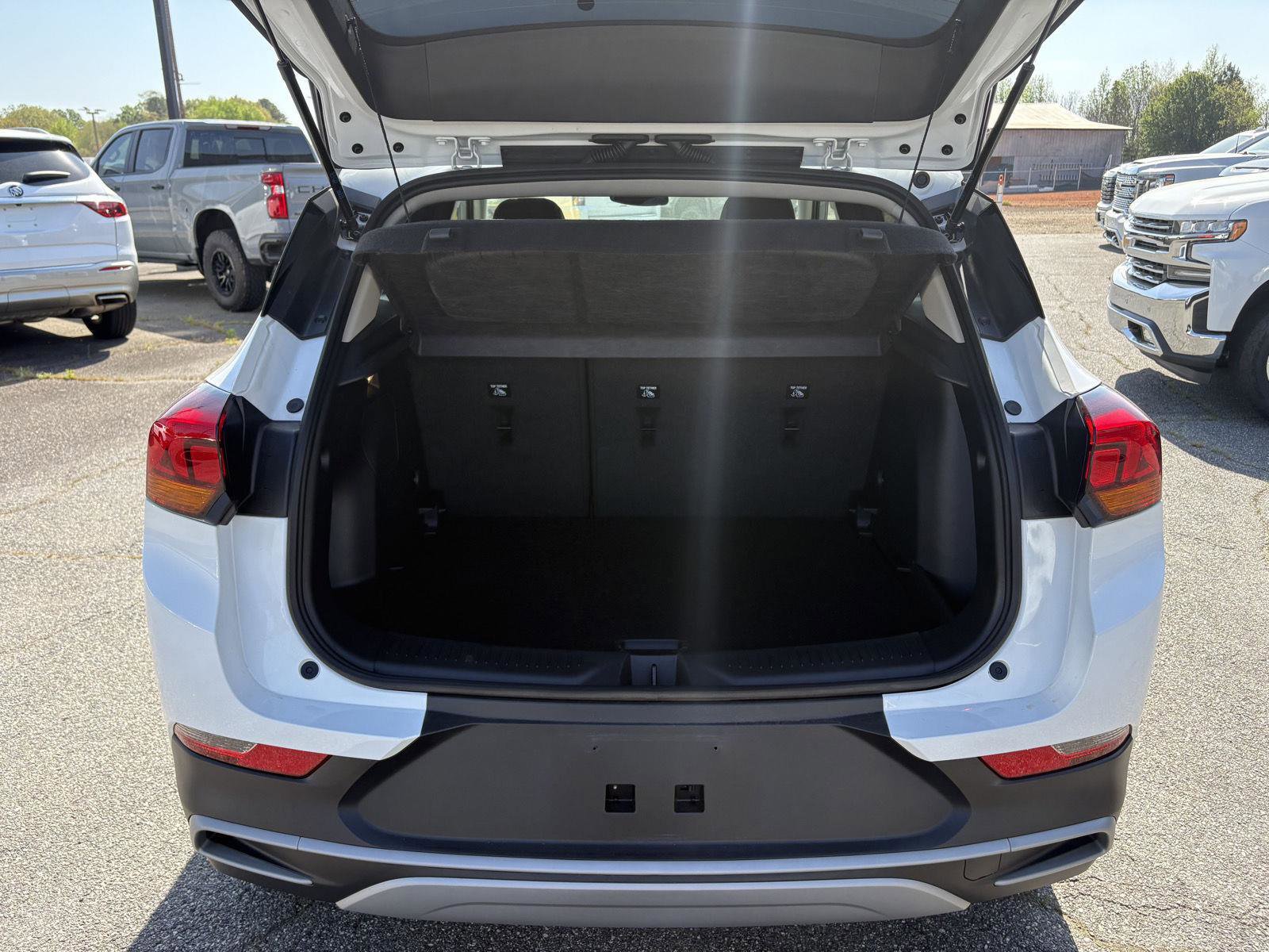 Used 2024 Buick Encore GX Preferred w/ Comfort Package image 6