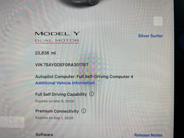 Used 2024 Tesla Model Y Performance image 20