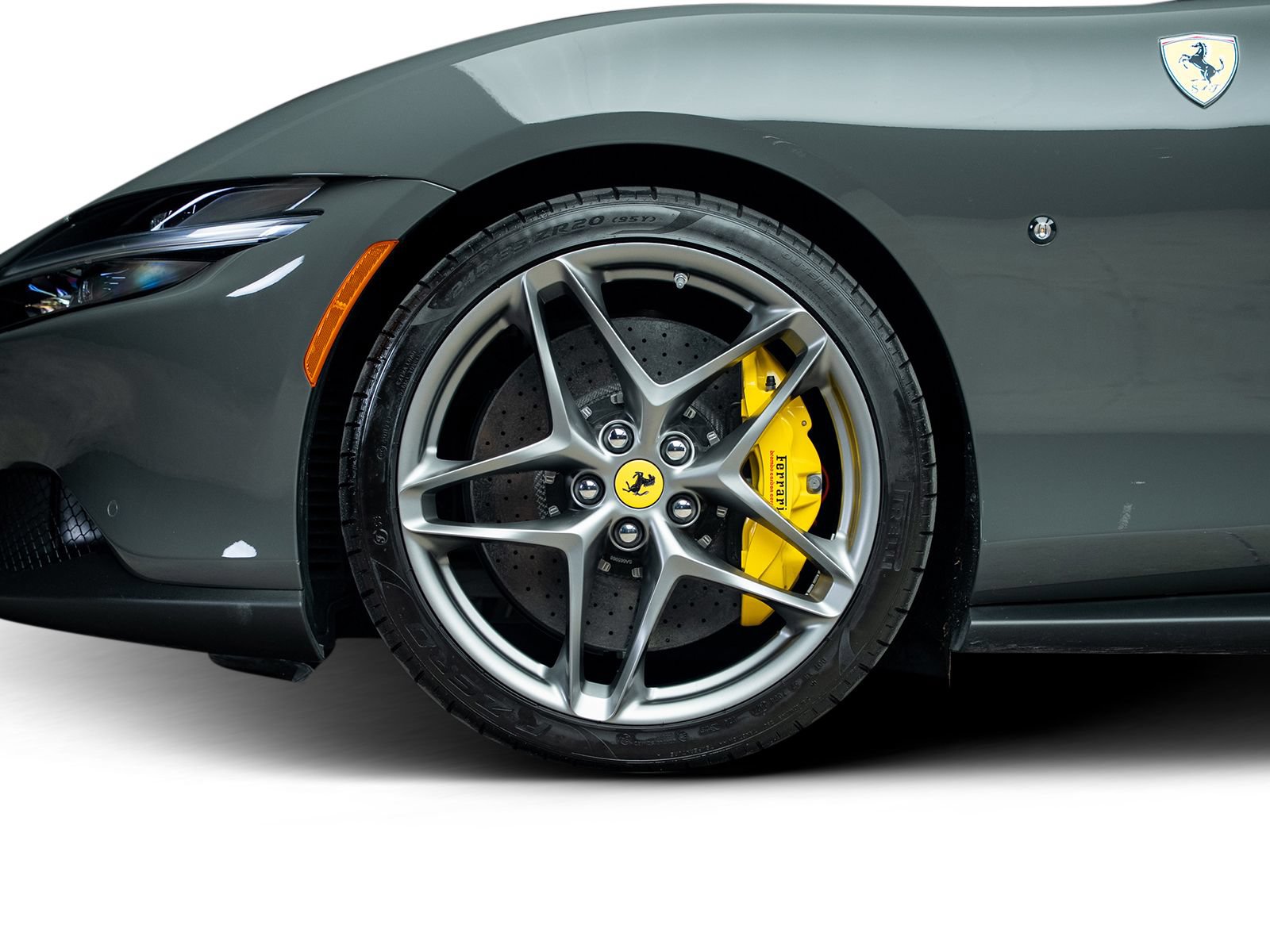 Used 2022 Ferrari Roma RWD image 21