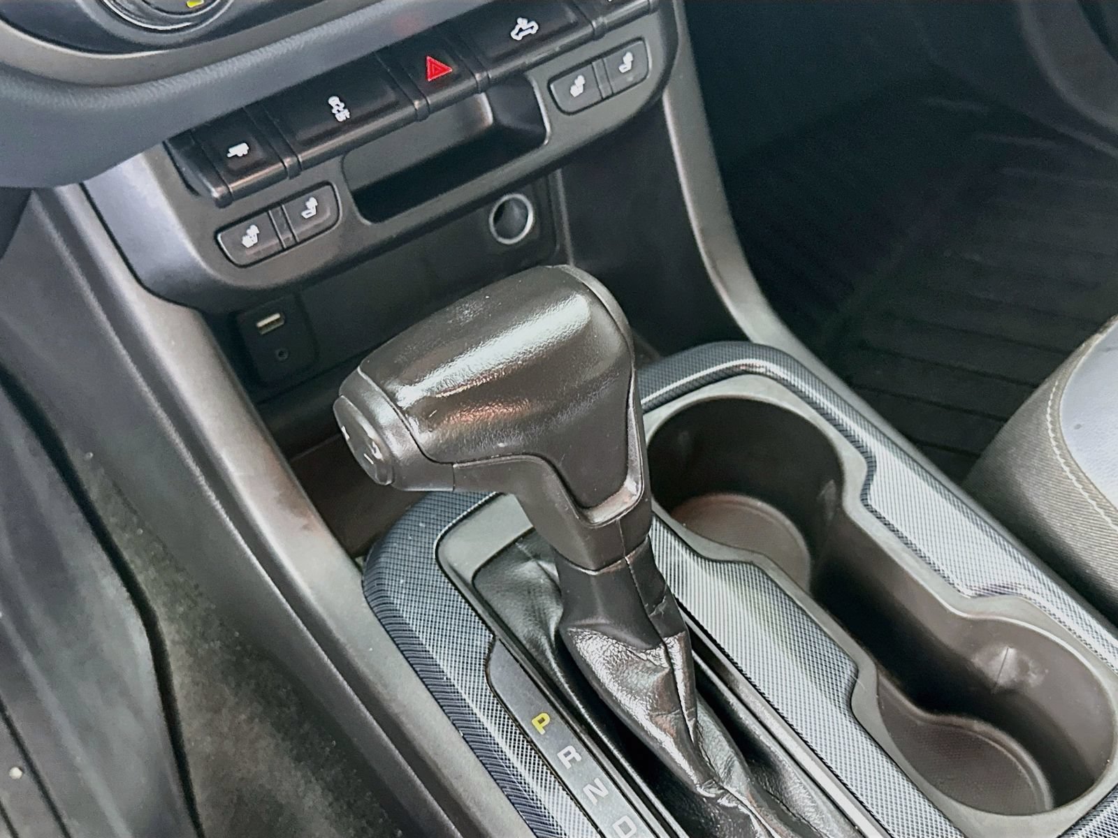 Used 2018 Chevrolet Colorado Z71 AWD/4WD image 16