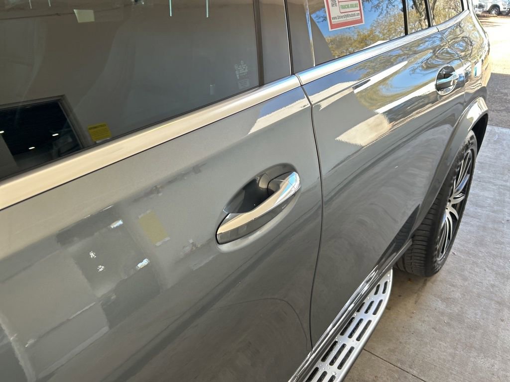 Used 2023 Mercedes-Benz GLS 450 GLS 450 w/ AMG Line Exterior image 17