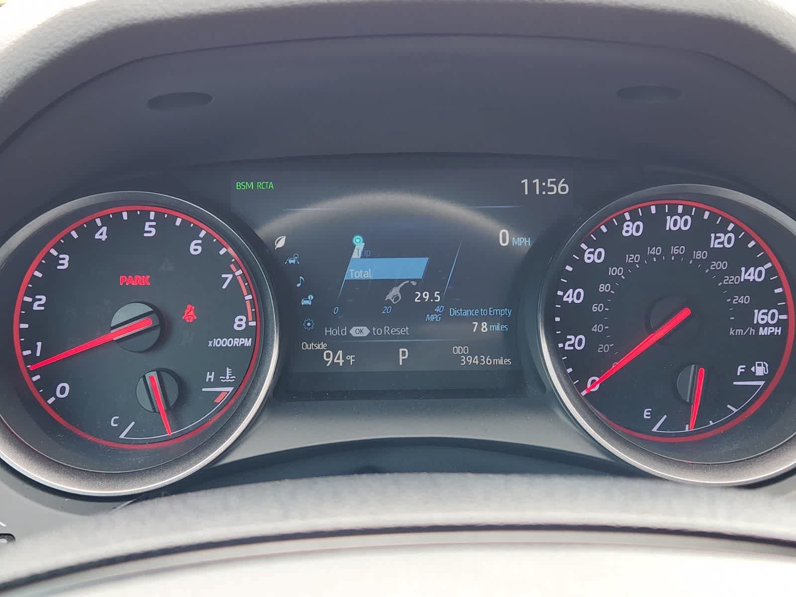 Used 2022 Toyota Camry XSE FWD image 14