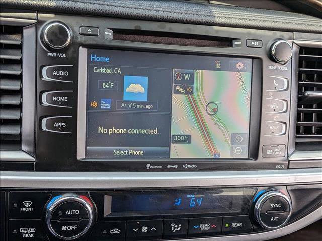 Used 2017 Toyota Highlander XLE w/ Carpet Mat Package AWD/4WD image 14