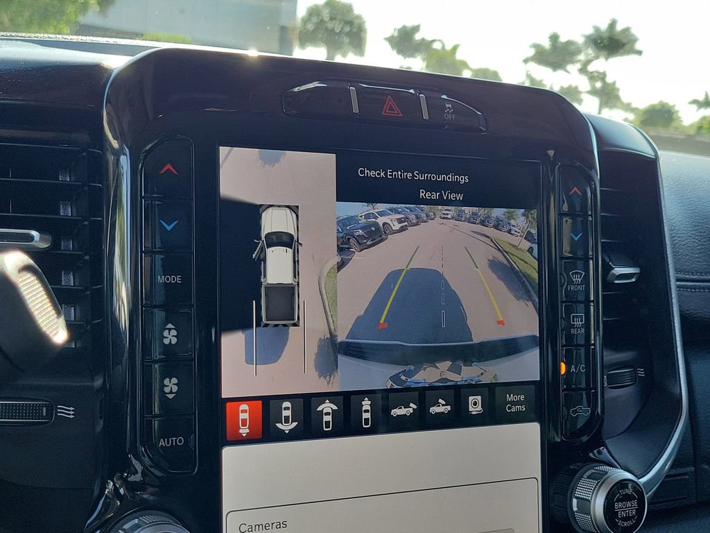 Used 2024 RAM 2500 Laramie w/ Towing Technology Group image 27