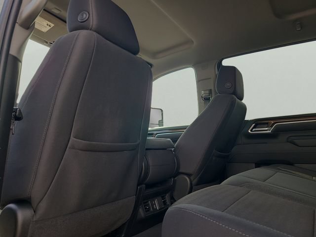 Used 2025 Chevrolet Silverado 2500 LT AWD/4WD image 9